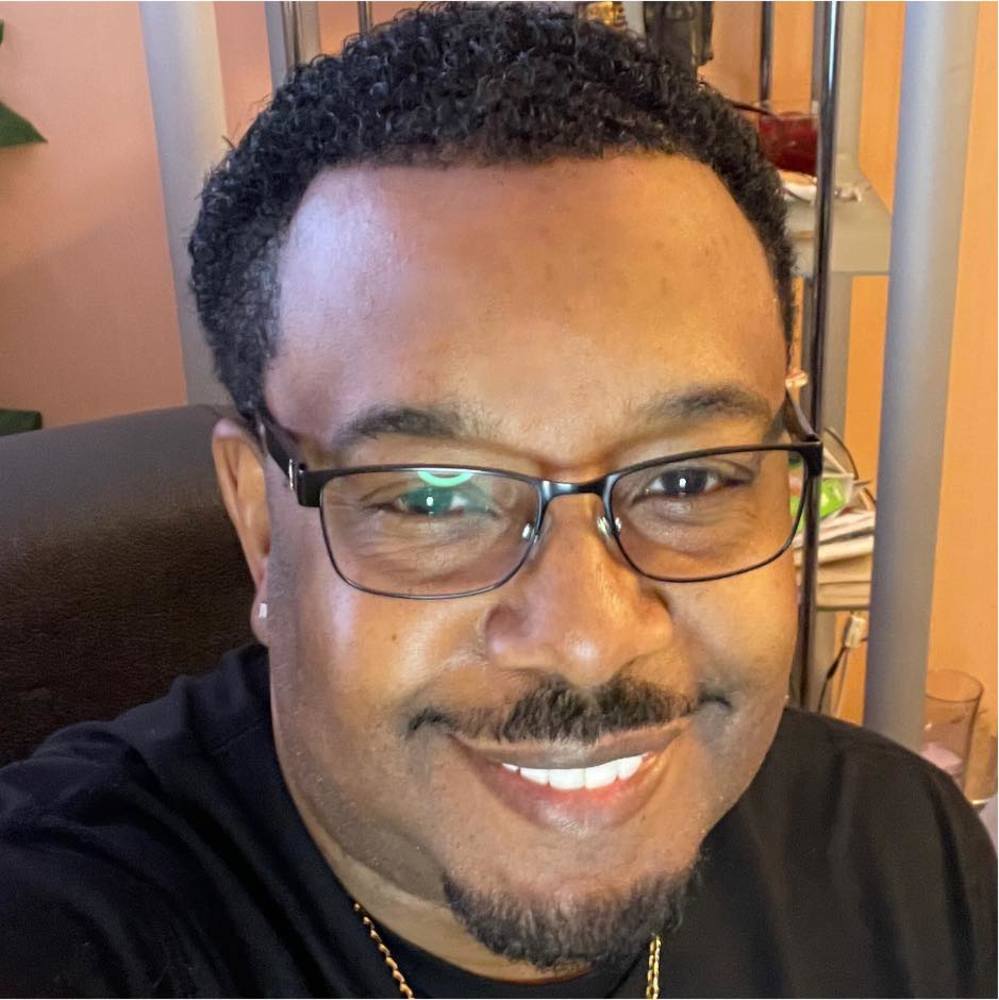 Meet your Posher, Bobby